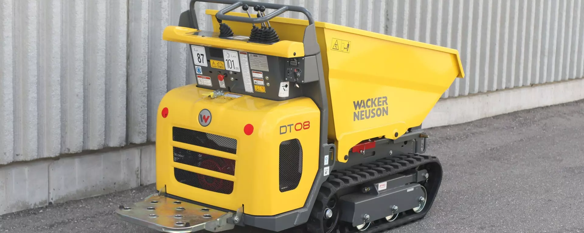 Wacker Neusen Concrete Buggy